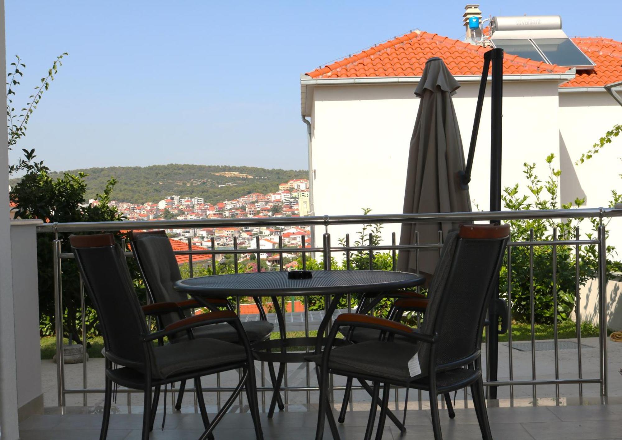 Andrea Apartments Трогир Экстерьер фото